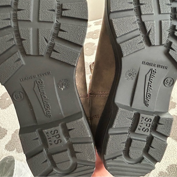 Blundstone #585 Women’s Classic Chelsea Boot - Picture 7 of 9